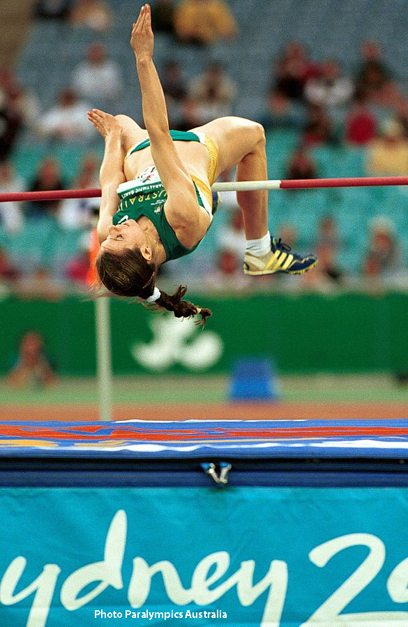 Our Queen Of The Track - Sydney 2000 Paralympics – Lisa Llorens 2 Lisa 2000 HJ