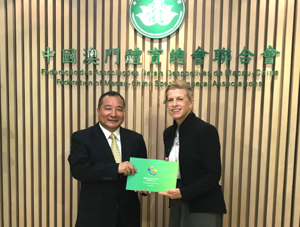 Smith and Corry Fly Australian Flag in Hong Kong During INAS Asia Celebrations